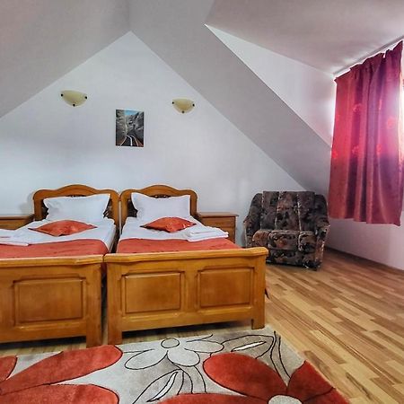 Отель Casa Adi Si Maria Махмудия Экстерьер фото
